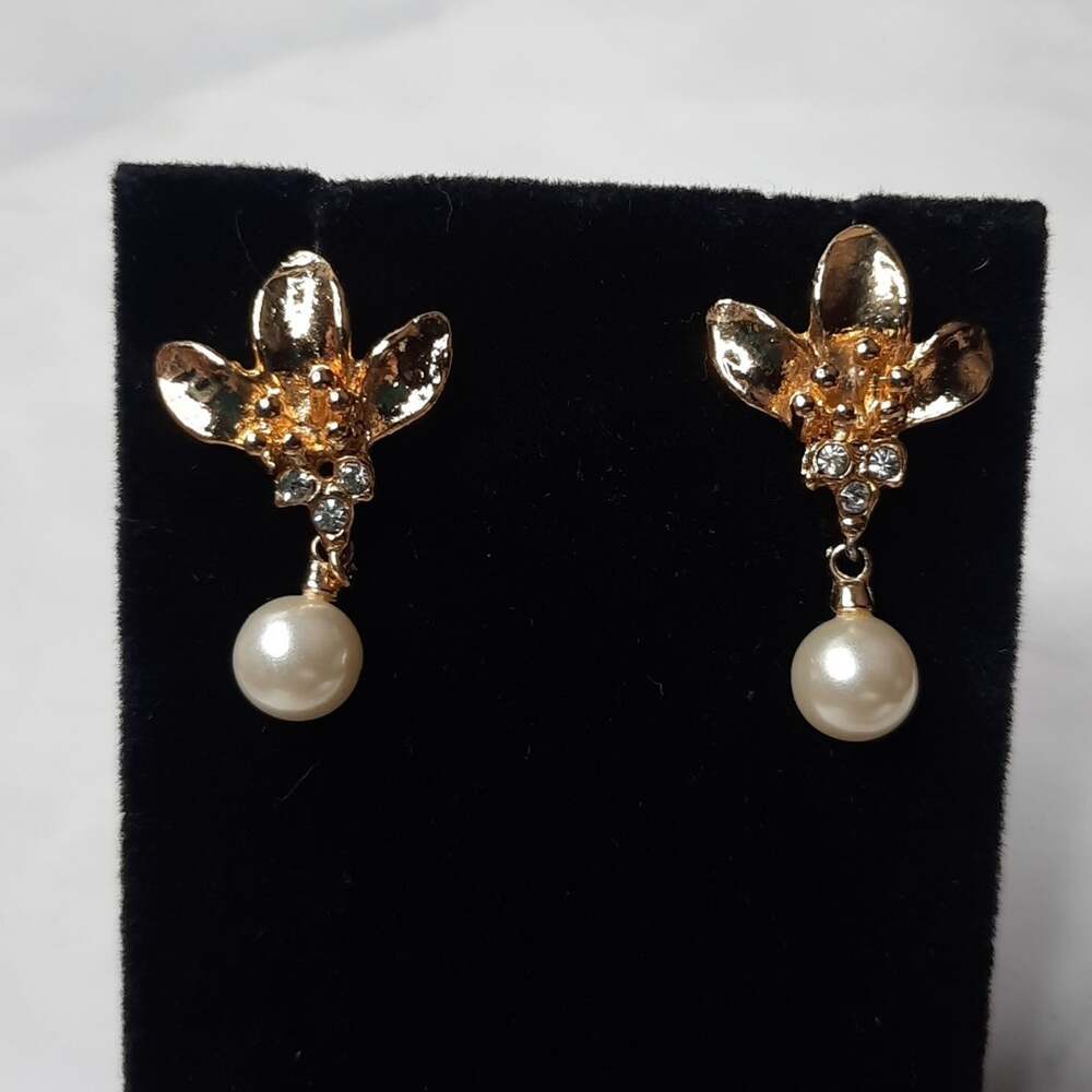 Gold Tone Faux Pearl Floral Dangle Earrings